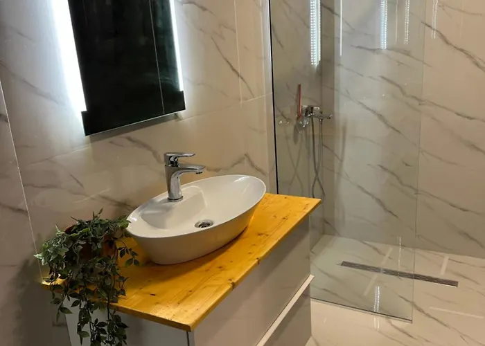 شقة Luxury Old Town Rab *